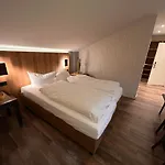 Hotel-restaurant Amadeus 3* Altwarmbuchen
