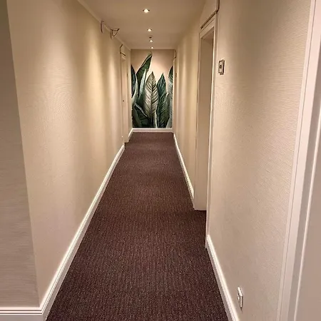 Hotel-restaurant Amadeus Otel Altwarmbuchen