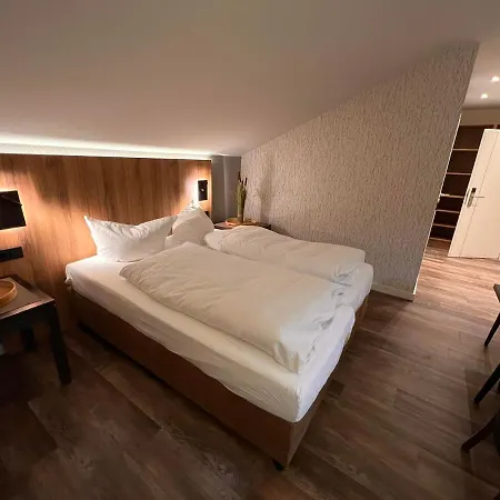 Hotel-restaurant Amadeus 3* Altwarmbuchen