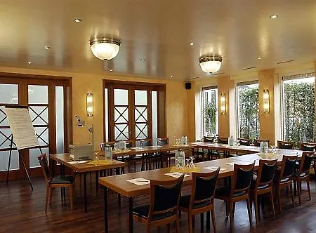 Hotel-restaurant Amadeus Hotel Altwarmbuchen