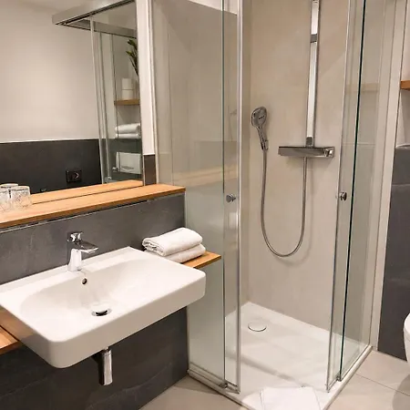 酒店 Hotel-restaurant Amadeus Altwarmbuchen