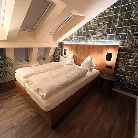 Hotel-restaurant Amadeus 3* Altwarmbuchen