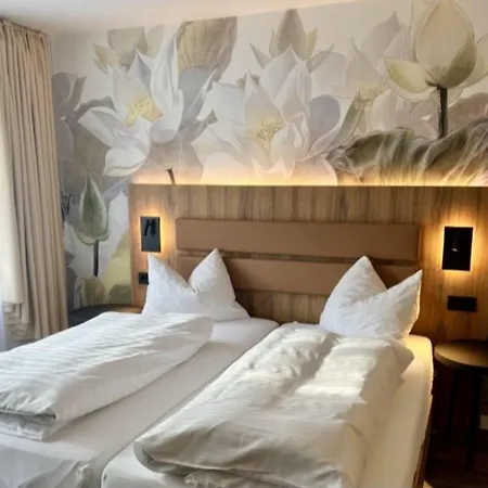 Hotel-restaurant Amadeus 3* Altwarmbuchen